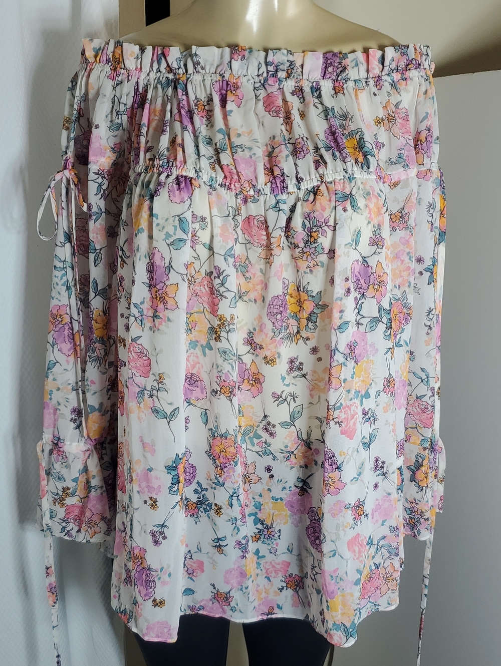 New Tularosa Revolve Floral Off-Shoulder Women's Blouse Pastel Multi Size XS